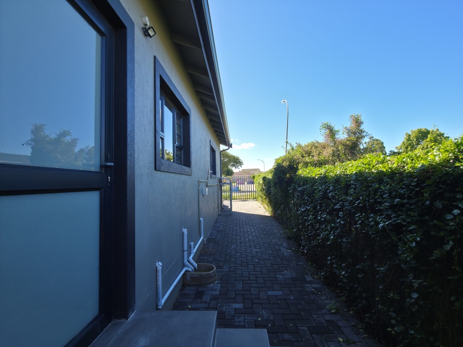 3 Bedroom Property for Sale in Aston Bay Eastern Cape